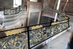 Contoh Desain Balkon Klasik Antik